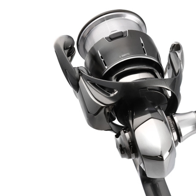 Катушка Daiwa 24 Luvias PC LT 2500