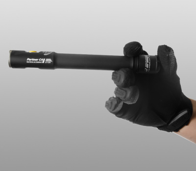 Тактический фонарь Armytek Partner C4 Pro (тёплый свет)